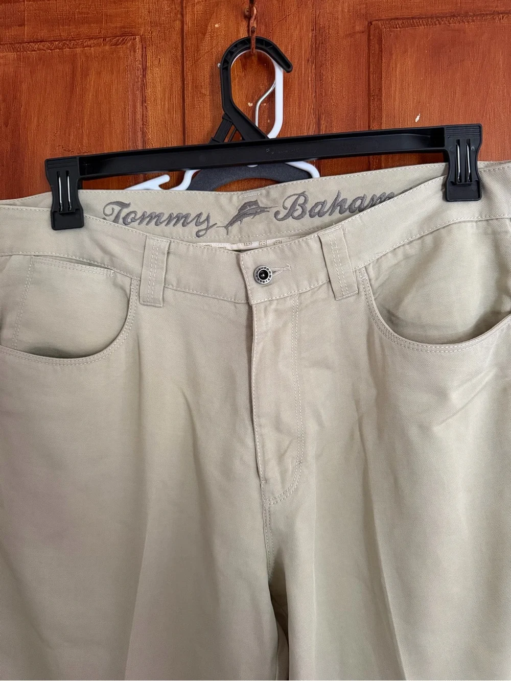 Tommy Bahama Men’s Cream/Tan Chinos Size: 34x32
